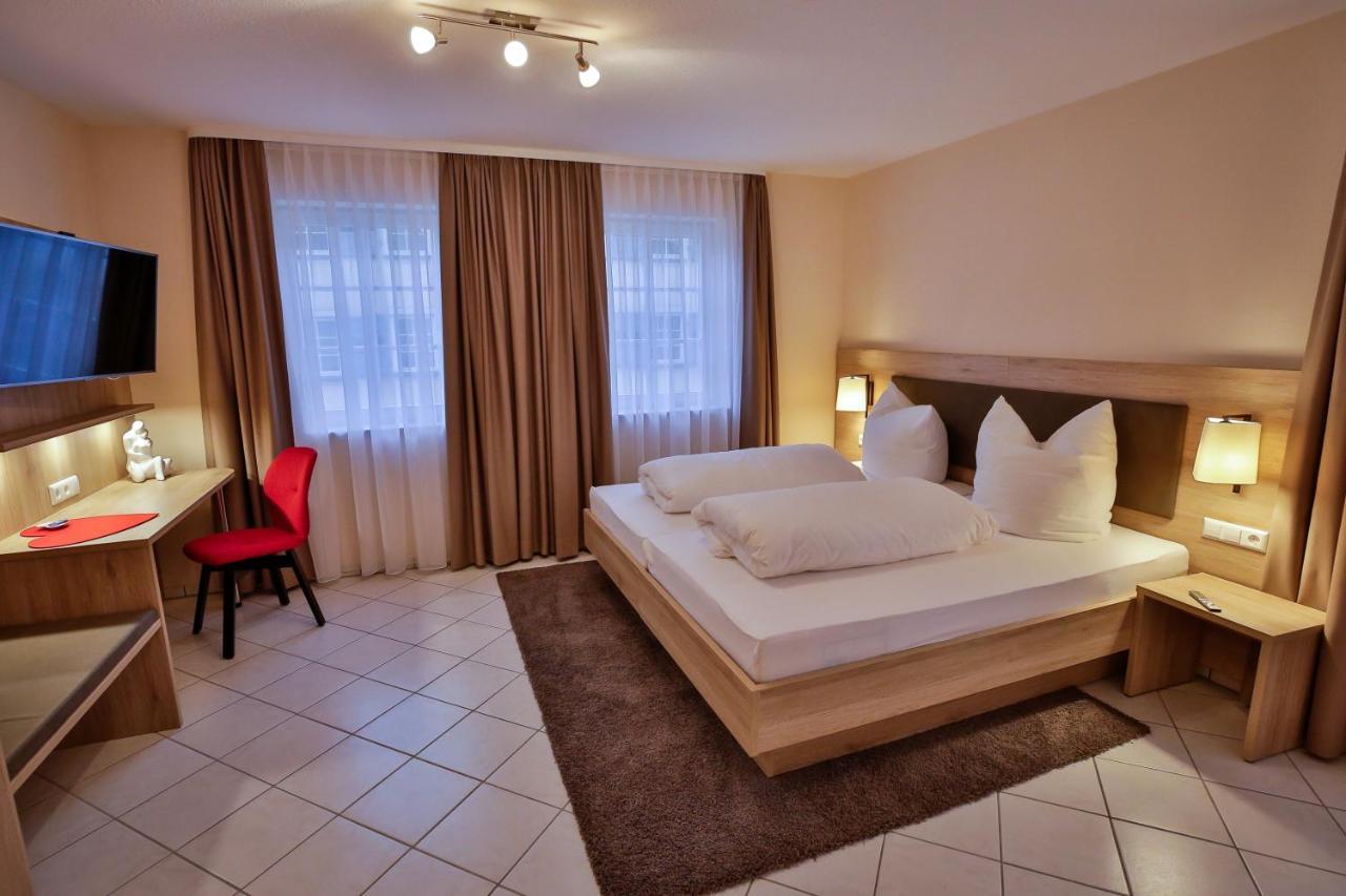 Hotel Ochsen Ammerbuch Bagian luar foto